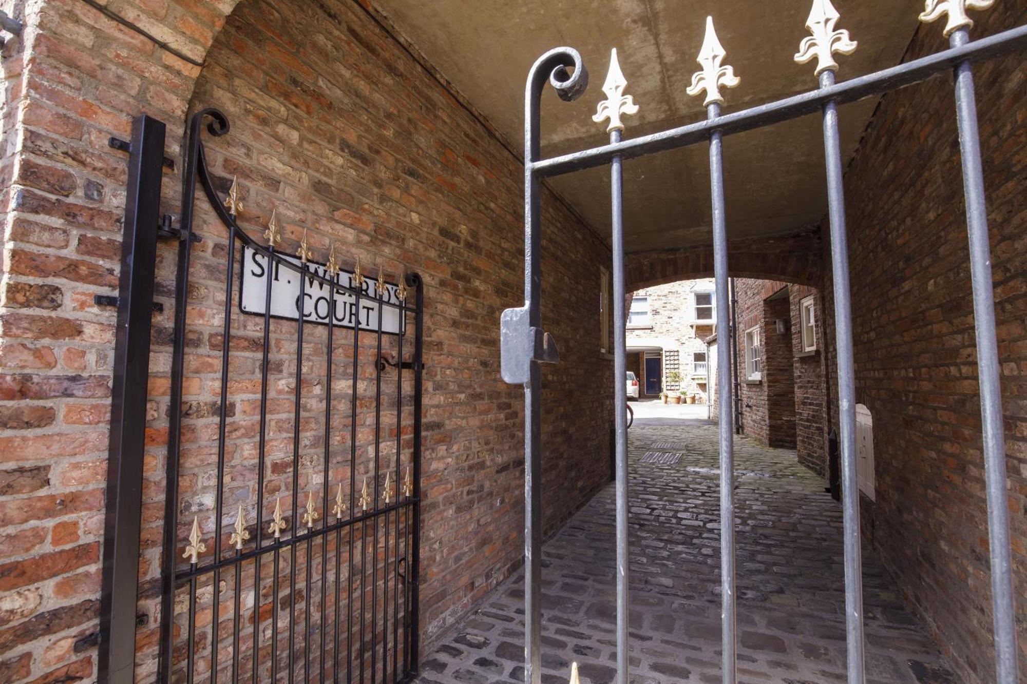St Wilfrid's Court Lodge *